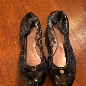 Tahari Women’s leather flats